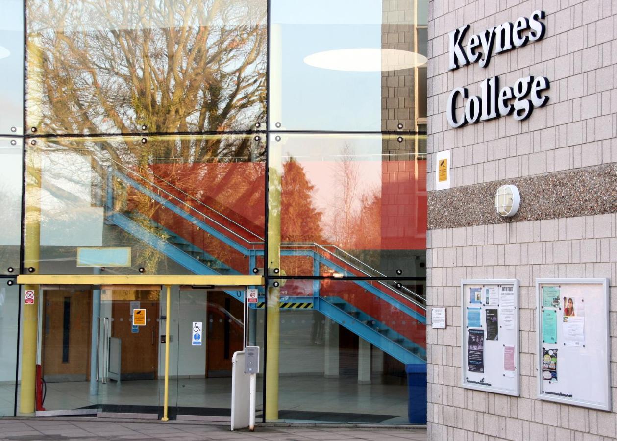 Keynes College Hotel Canterbury Exterior photo