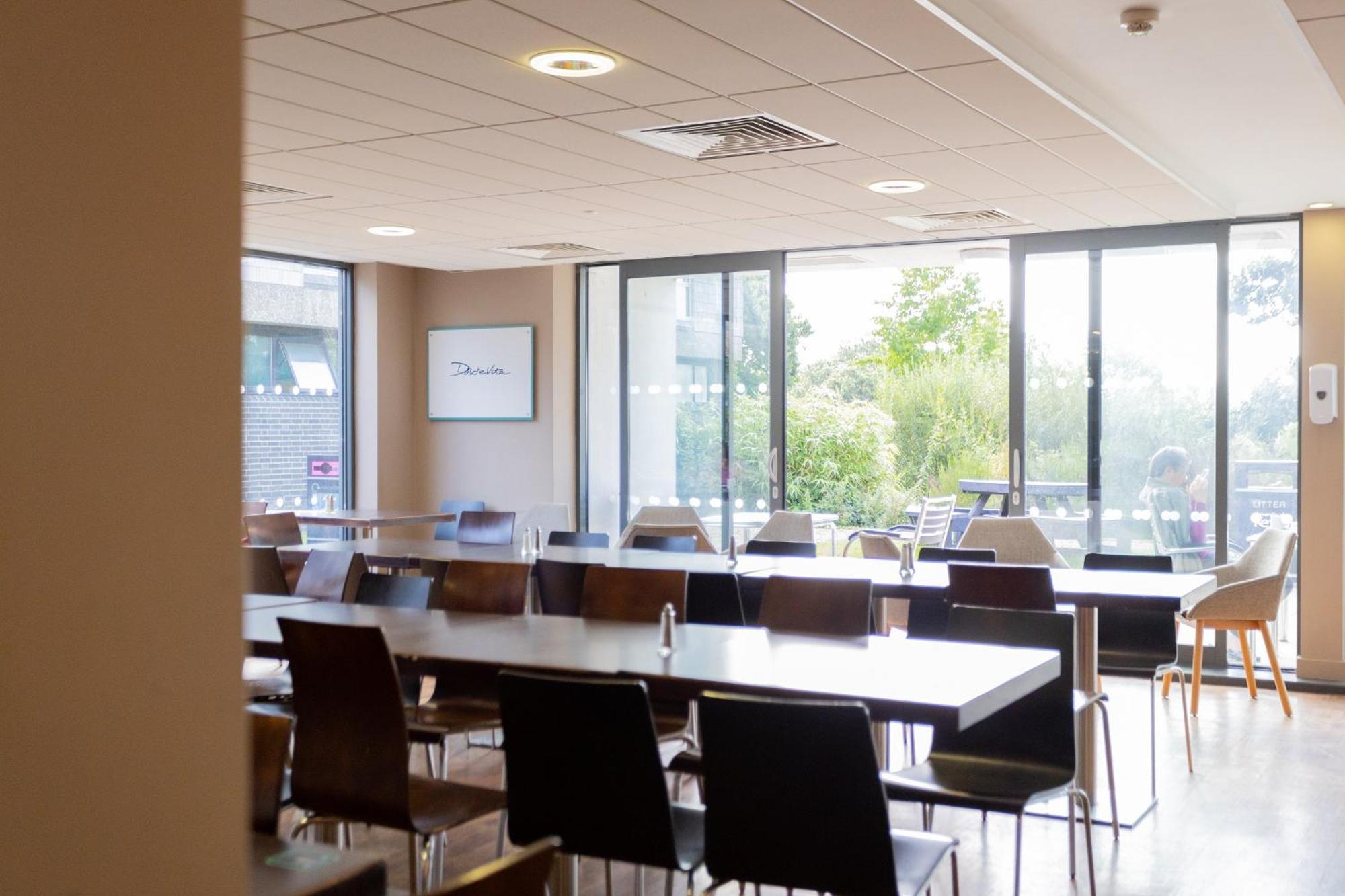 Keynes College Hotel Canterbury Exterior photo